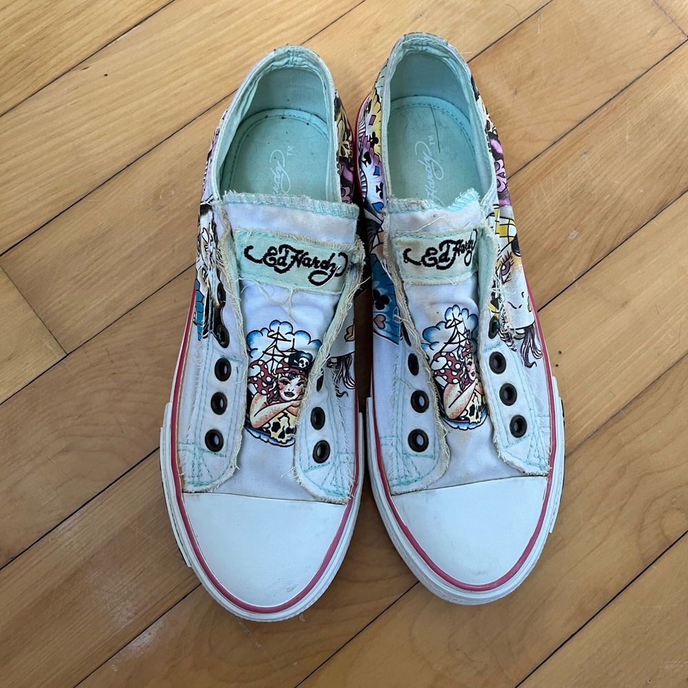 Ed Hardy Womens Tattoo Graphic Canvas Slip On Sneakers White Pink Geisha Size 7